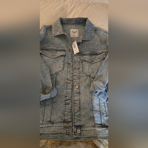 Abercrombie and Fitch Denim Jacket - Picture 1 of 8
